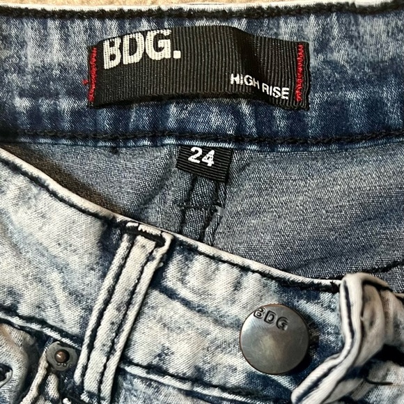 BDG High Rise Shorts size 24 - Picture 3 of 3
